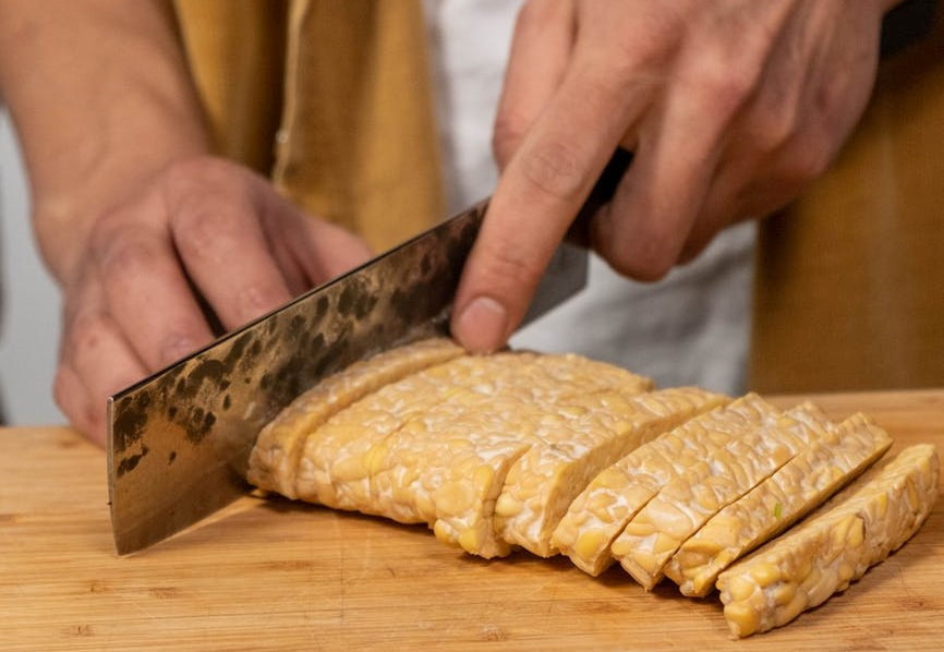 Manfaat Kesehatan yang Bisa Diperoleh dengan Makan Tempe